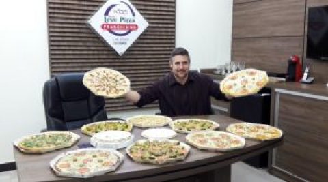 Empresário fatura R$ 100 milhões por ano com pizzas pré-assadas